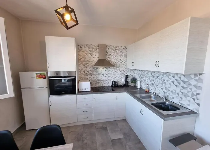 Апартаменты Labros Sea View Frinion